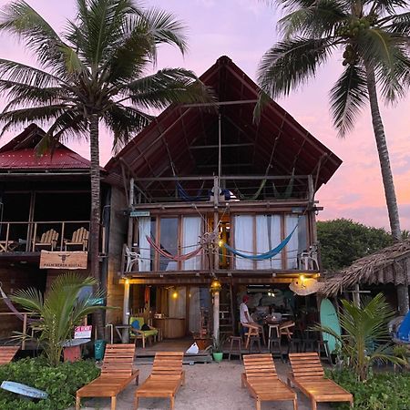 Hostal Velero Relax Guachaca Eksteriør billede