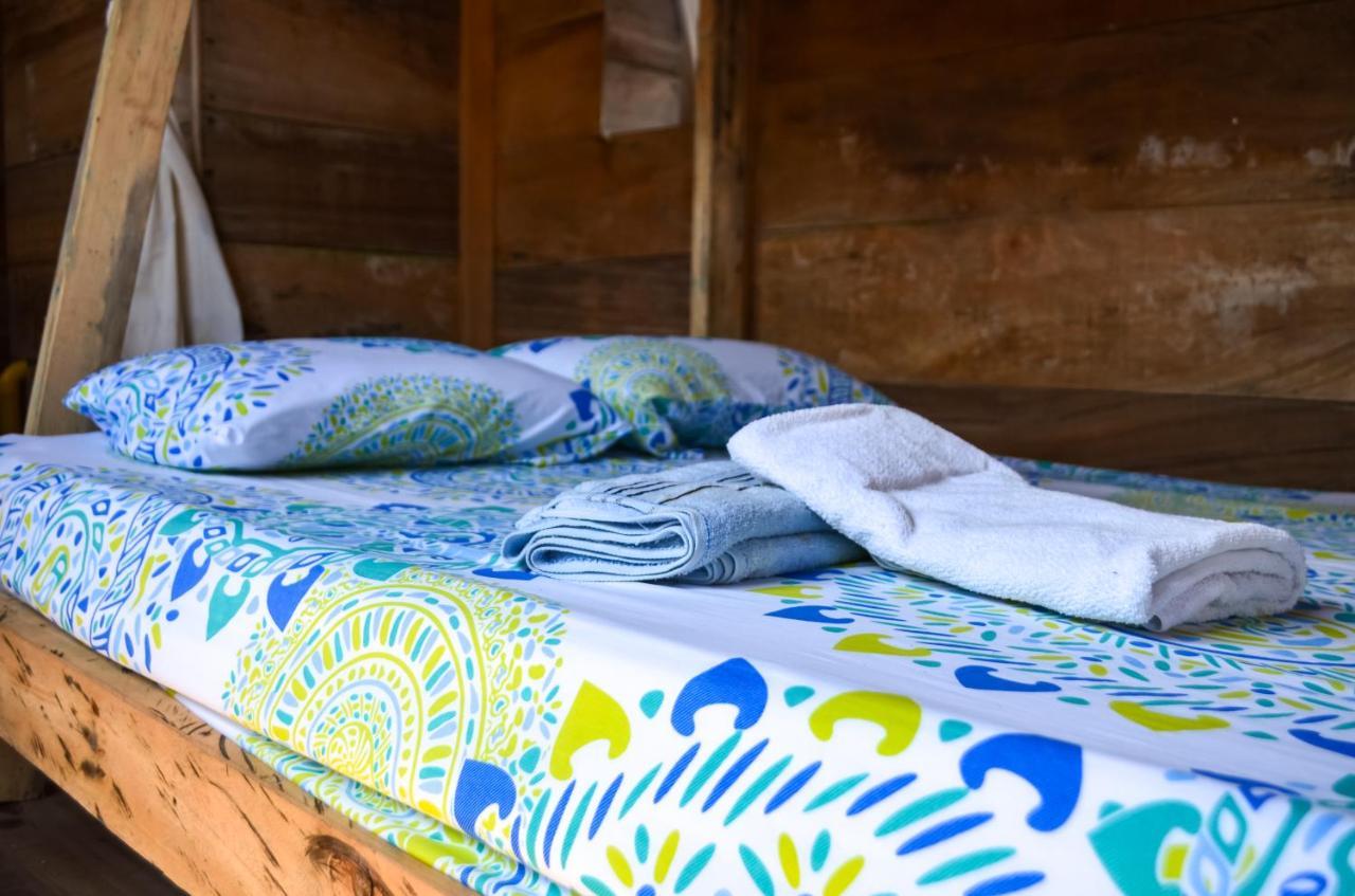 Hostal Velero Relax Guachaca Eksteriør billede