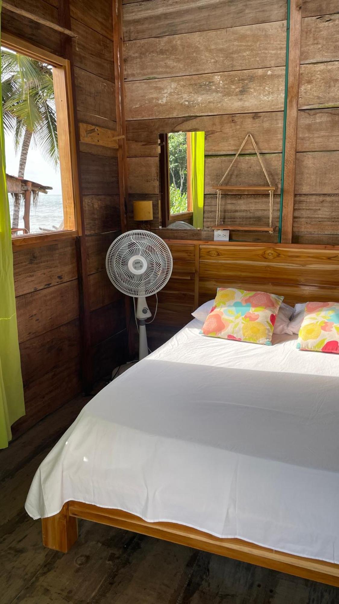 Hostal Velero Relax Guachaca Eksteriør billede