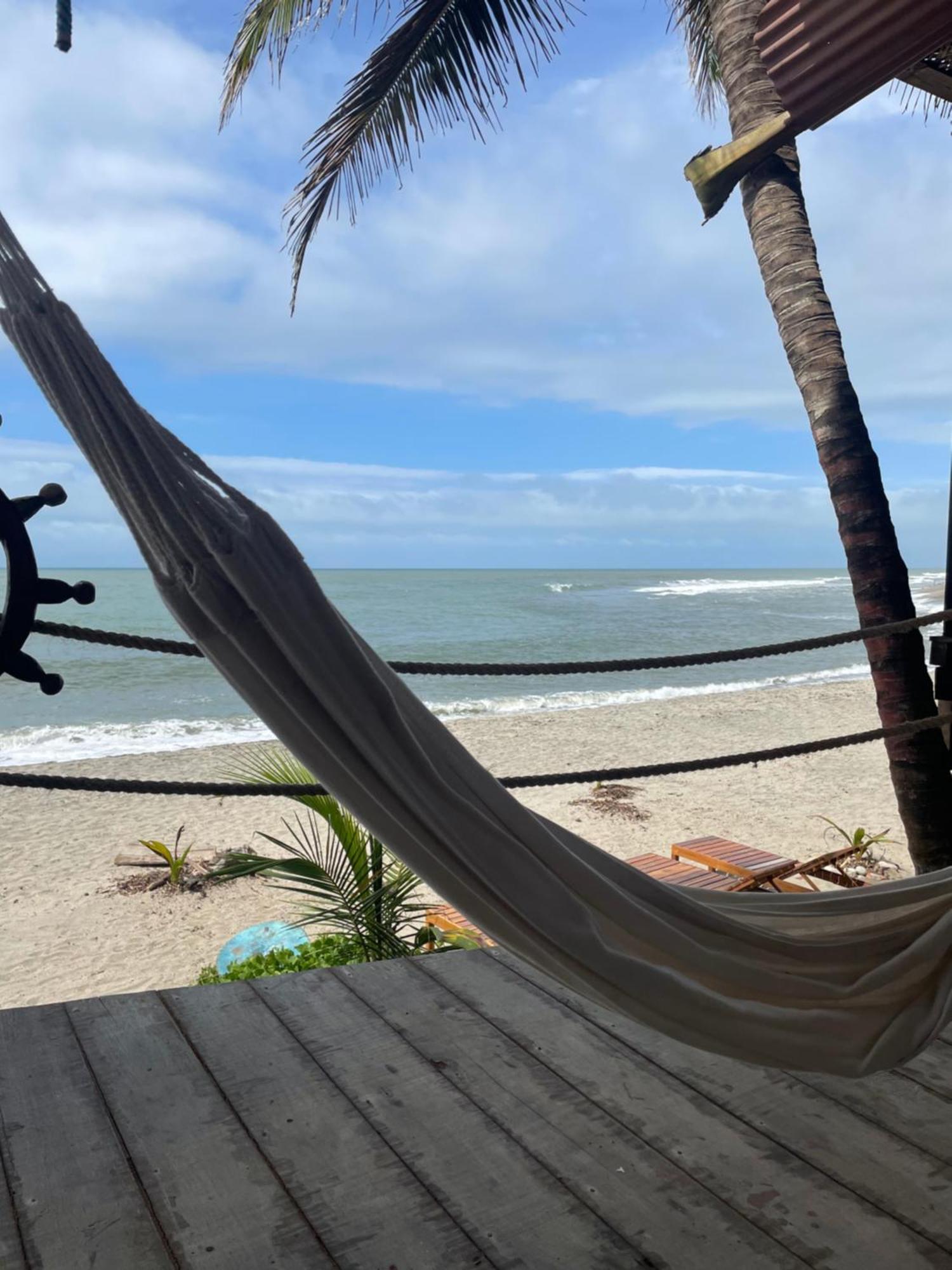 Hostal Velero Relax Guachaca Eksteriør billede