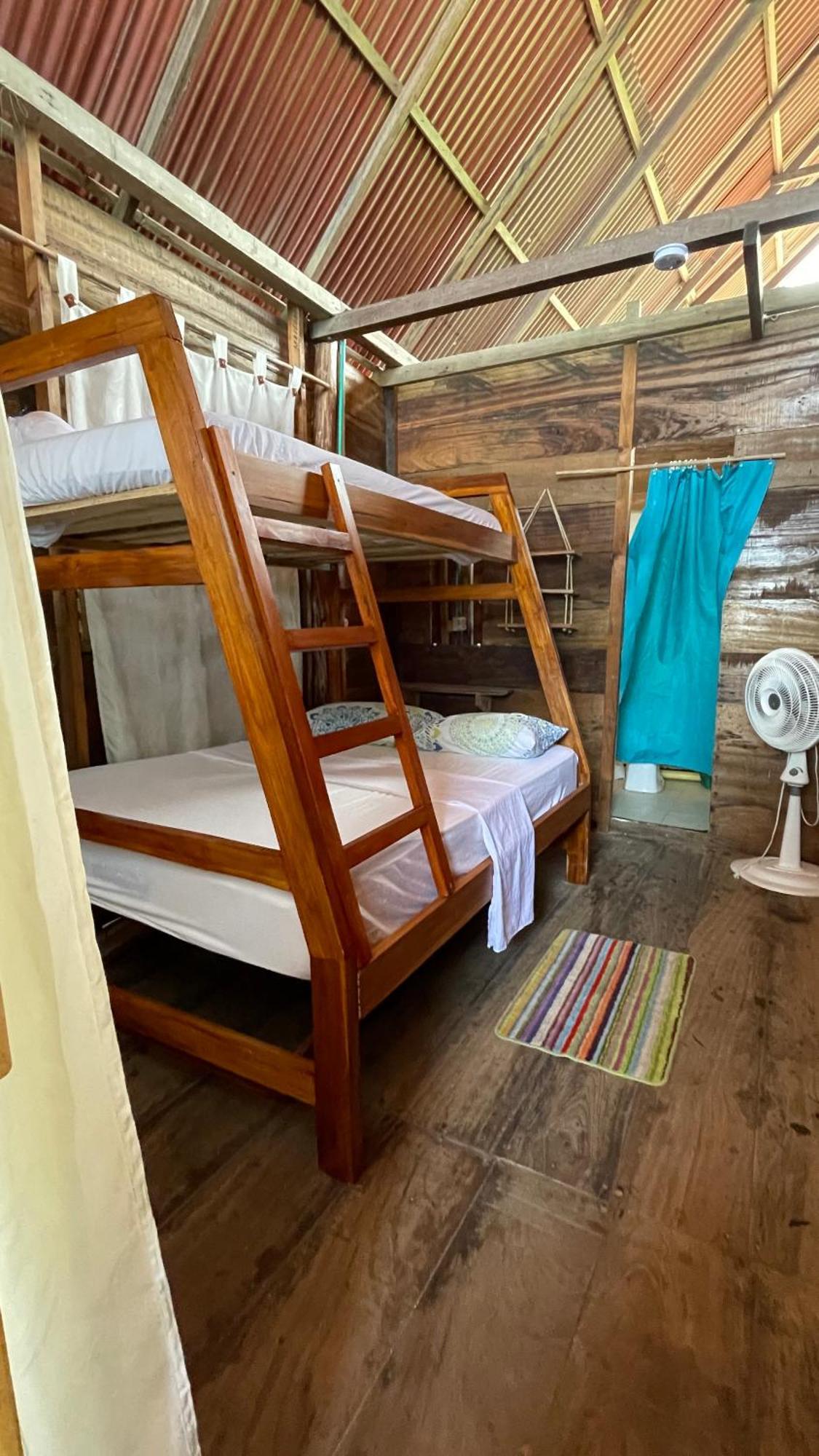 Hostal Velero Relax Guachaca Eksteriør billede