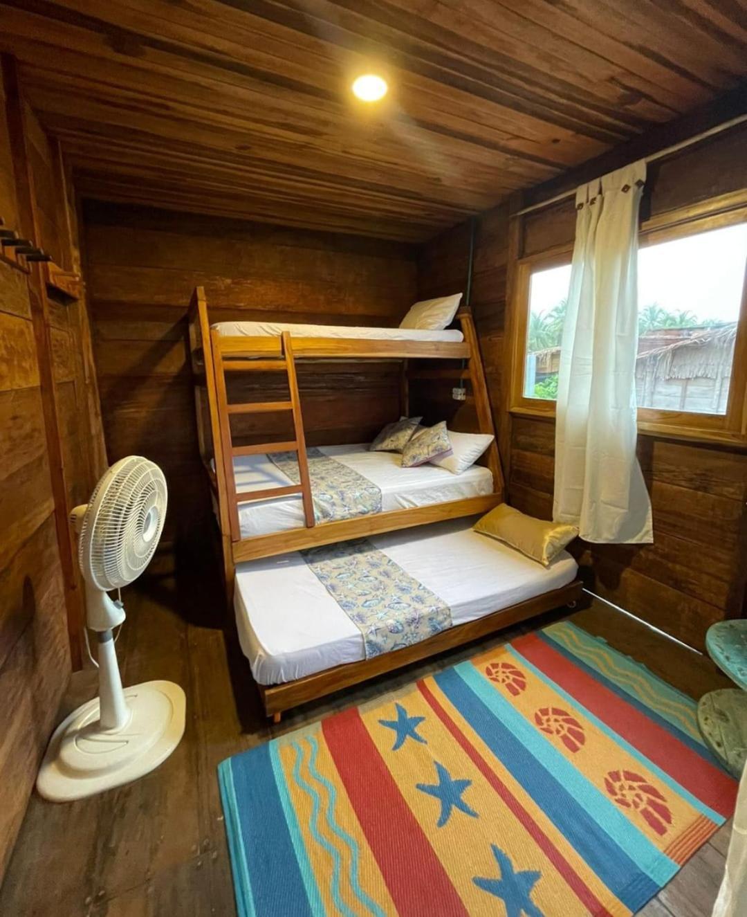 Hostal Velero Relax Guachaca Eksteriør billede