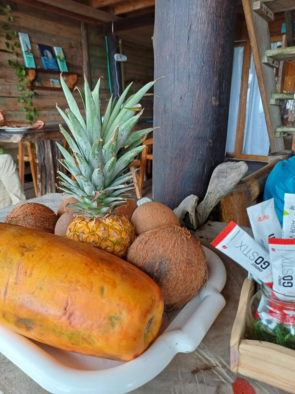 Hostal Velero Relax Guachaca Eksteriør billede